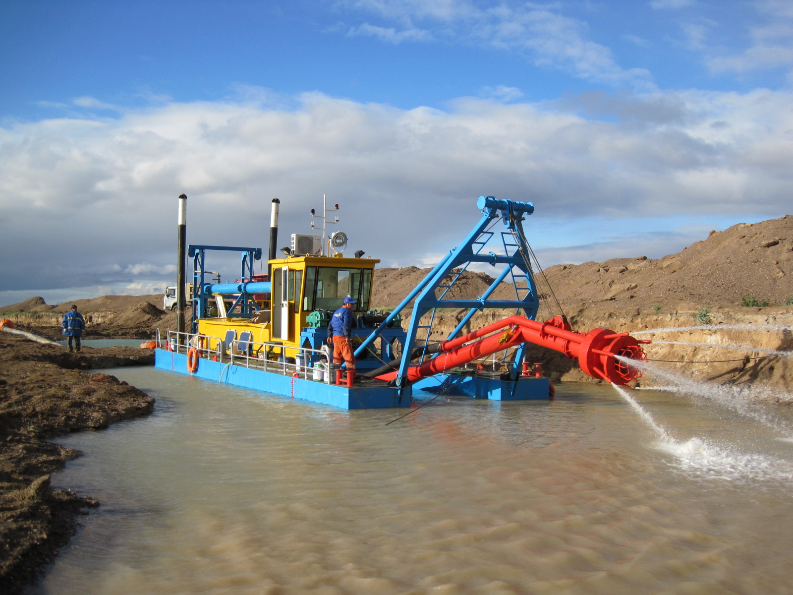 射吸式挖泥船施工現(xiàn)場應該如何管理？