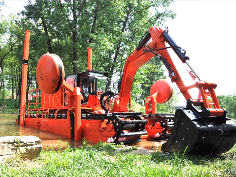 兩棲式多功能船